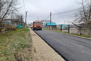 Пять улиц с. Малояз теперь в асфальте